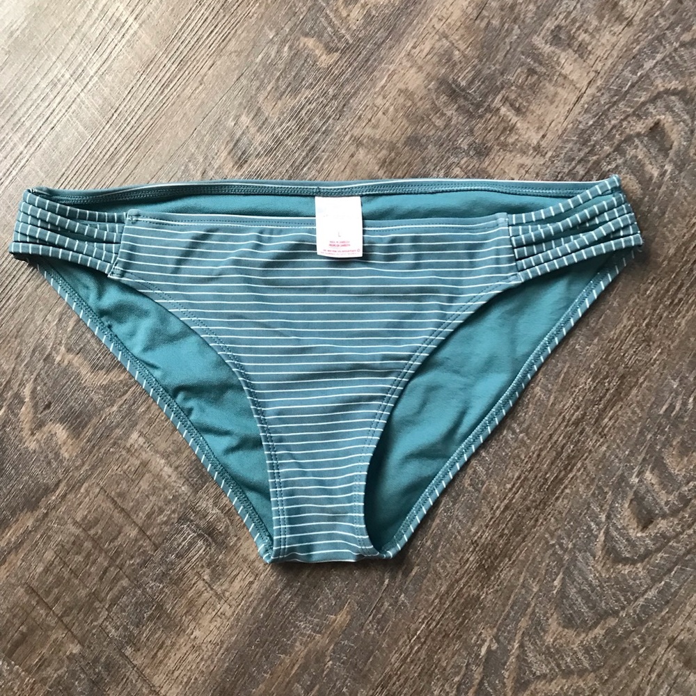 Xhilaration swim bottom